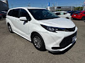 2022 Toyota Sienna LE