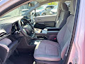 2022 Toyota Sienna LE