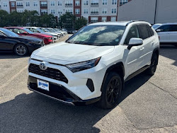 2022 Toyota RAV4 Hybrid SE