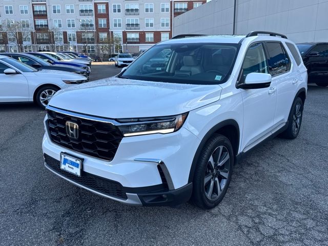 2024 Honda Pilot Touring