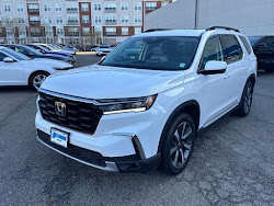 2024 Honda Pilot Touring